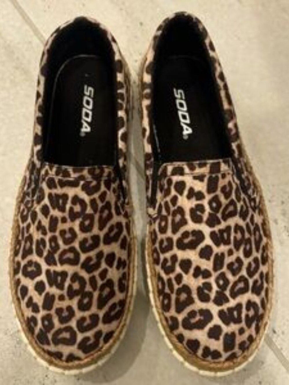 SODA Women's Slip On Shoes Cheetah Print 10